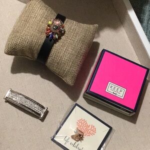 Beautiful Rhinestone Removable Slider Bracelet.Very Bling silicone Strap New.🤩